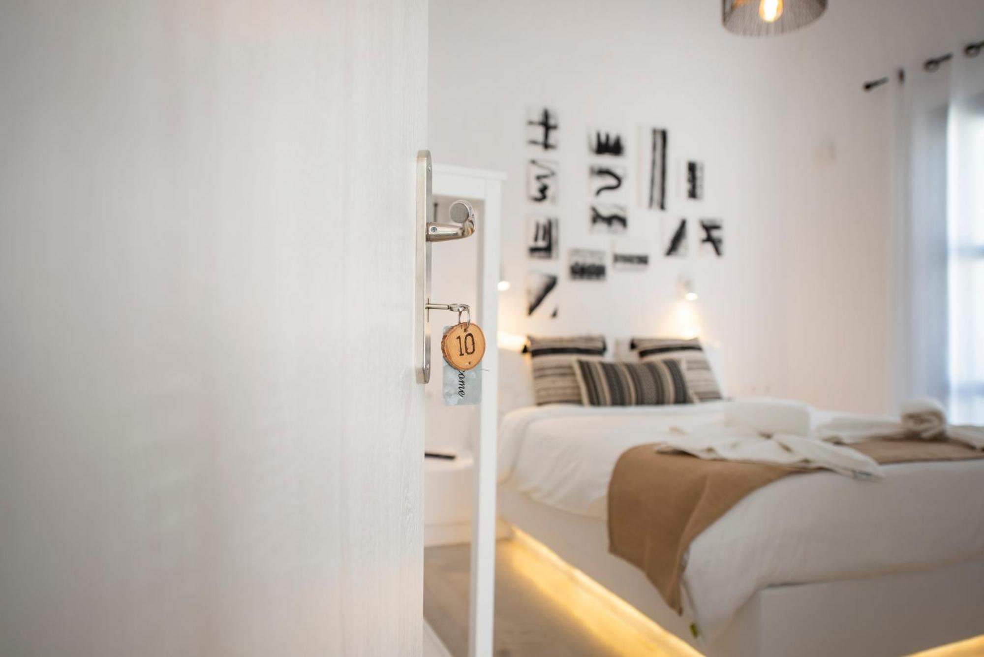 サントリーニ ベッドスポット ホステルホステル エクステリア 写真